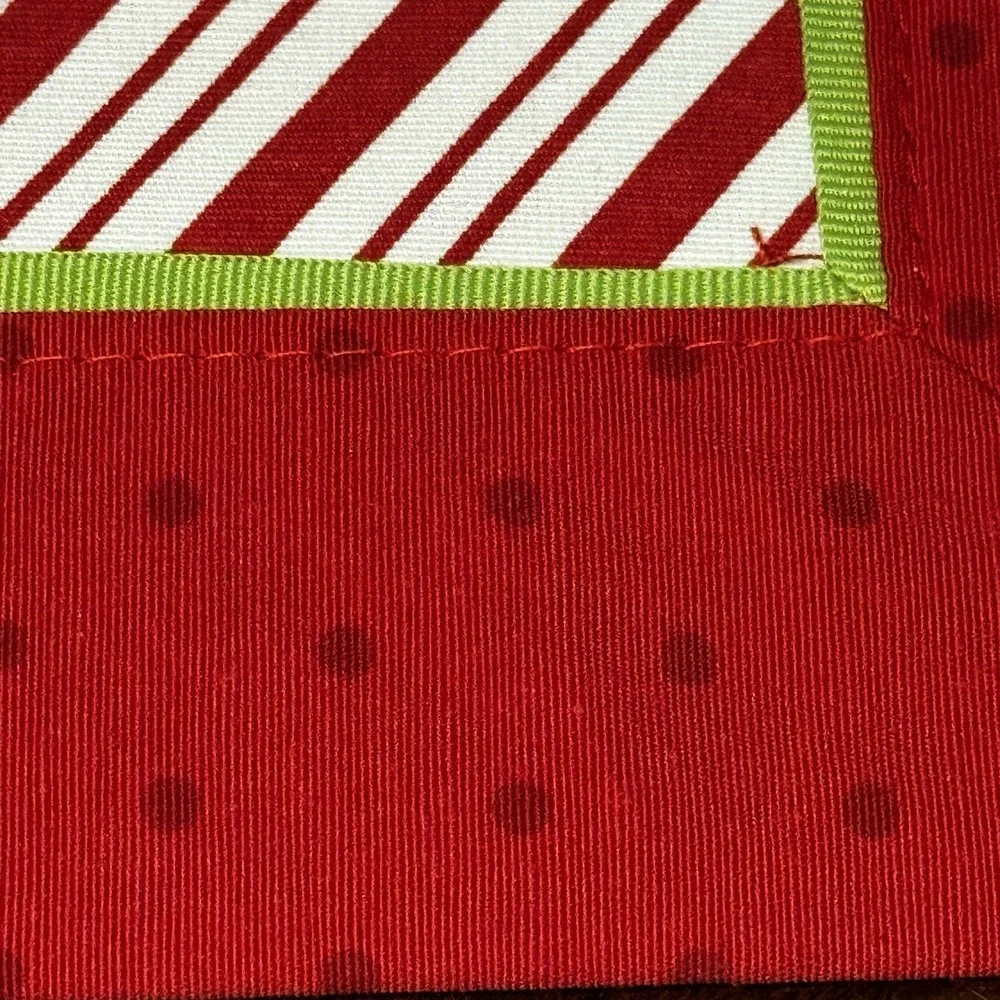 Set 6 JCPenny Christmas Placemats Reversible Red White Candy Cane Stripe Festiva